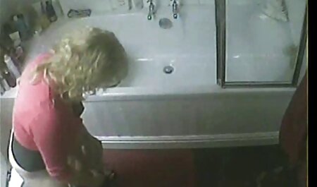 Cởi phim sec hoc sinh khong che quần áo và đụ