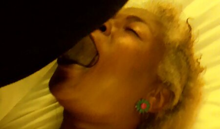 Đồng tính nữ thống trị ngoài seckhong che trời.