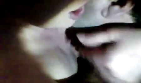 Mập mạp tóc vàng chải phm sec khong che cô ấy có lông âm đạo lớn tits