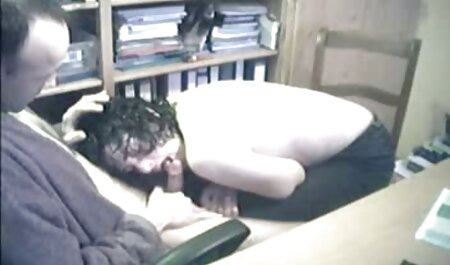 Chồng xem vợ trẻ phim sec tiep vien hang khong với người đàn ông khác