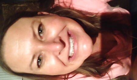 Cô gái phim sec moi khong che trẻ với nhỏ to thủ dâm trên những cỏ